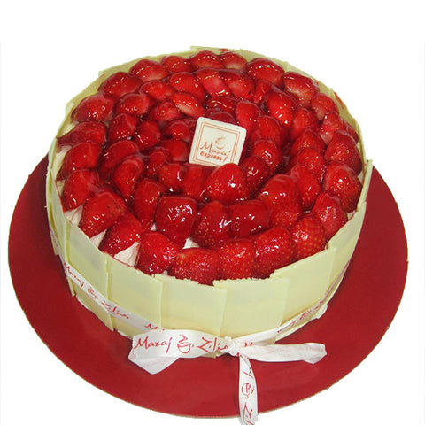 Strawberry & chocolate panel cake